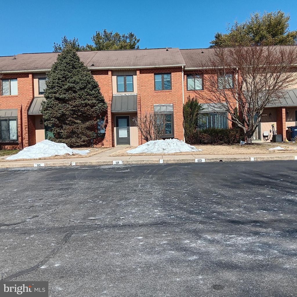 Photo of 123 Caernarvon Court, EXTON, PA 19341 (MLS # PACT2107382)