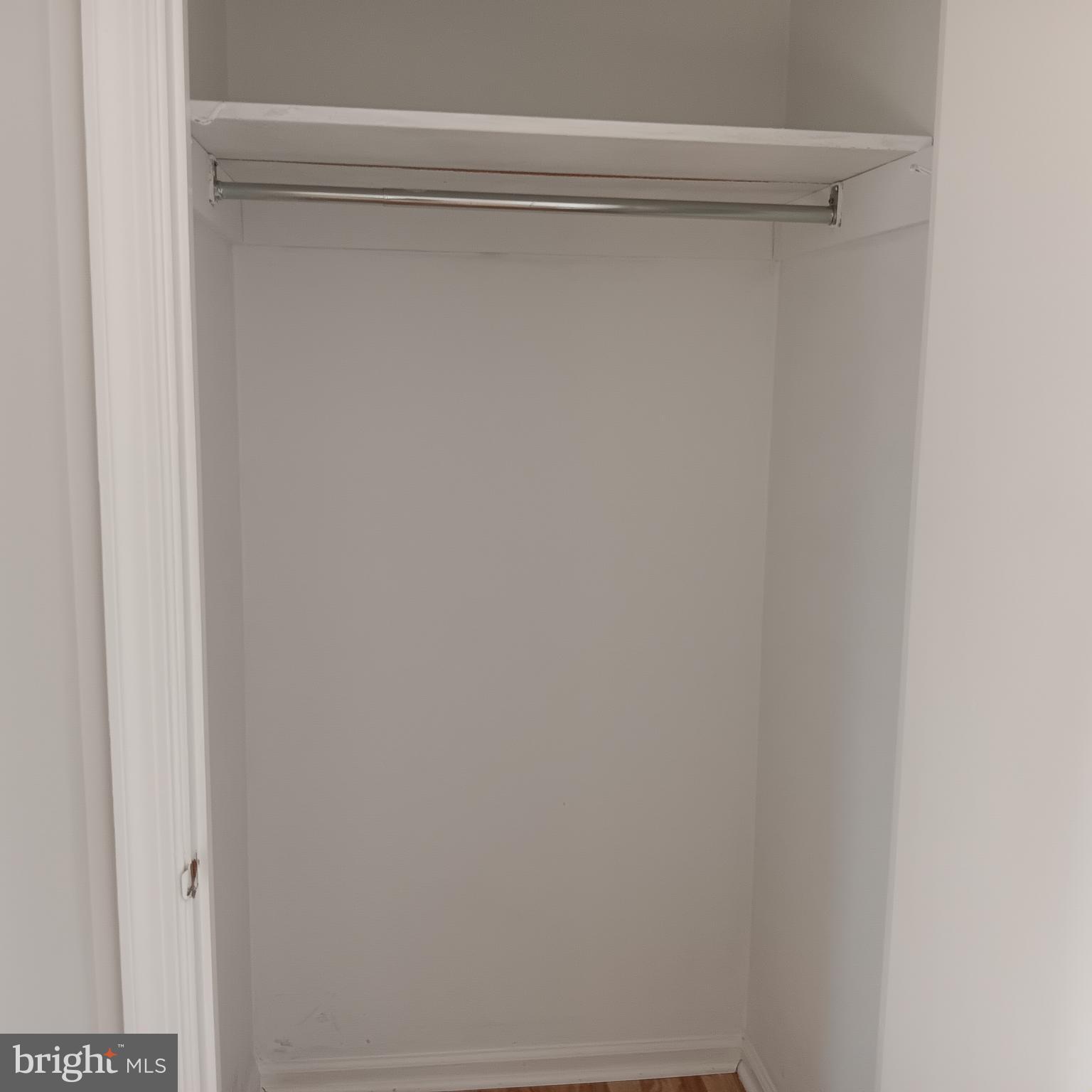 RHONDDA - Residential Lease