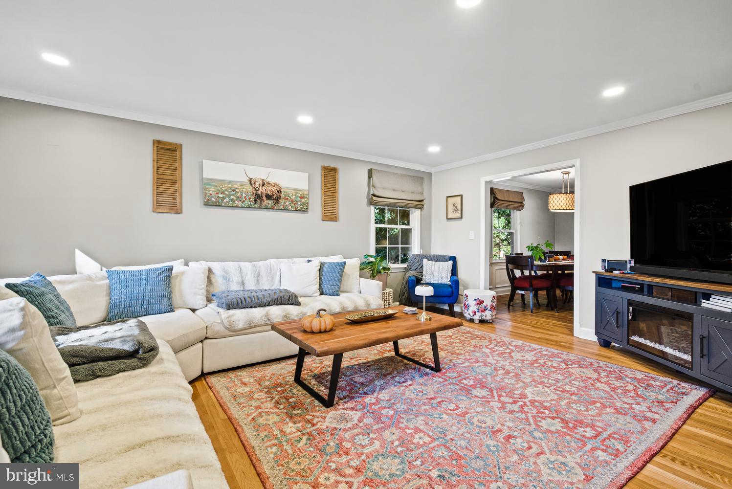 7609 MIDDAY LANE