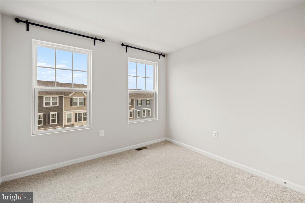 PRESIDENTS POINTE - Residential Lease