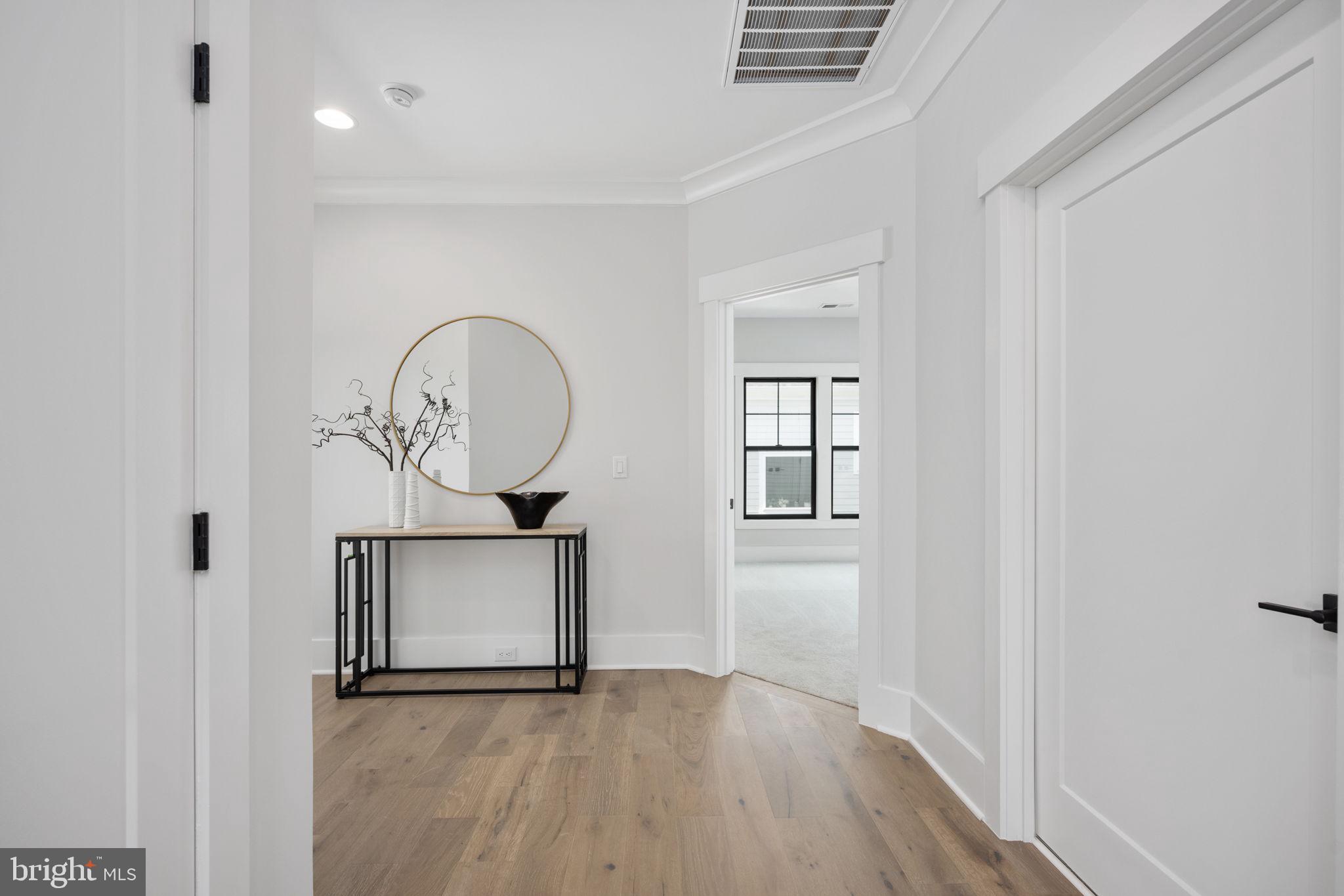 VIENNA WOODS - Residential