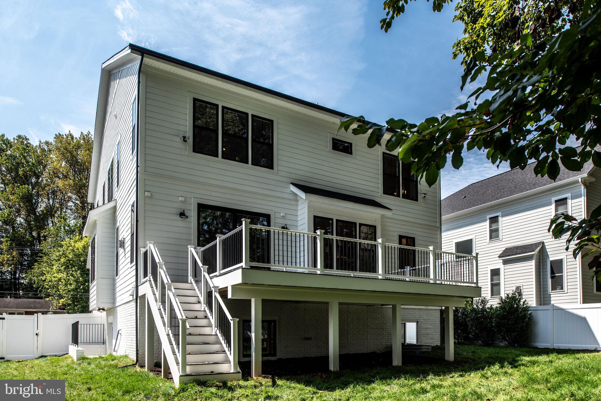 VIENNA WOODS - Residential