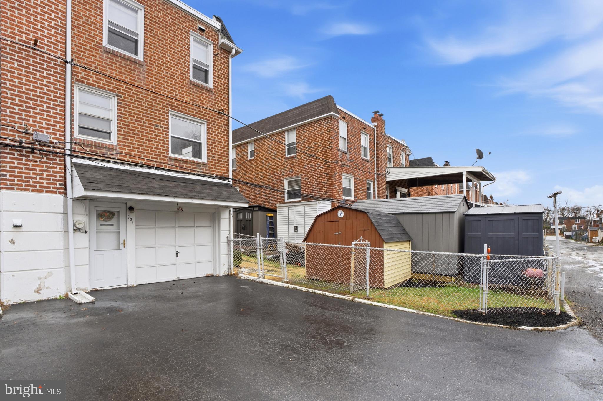 LEEDOM ESTS - Residential