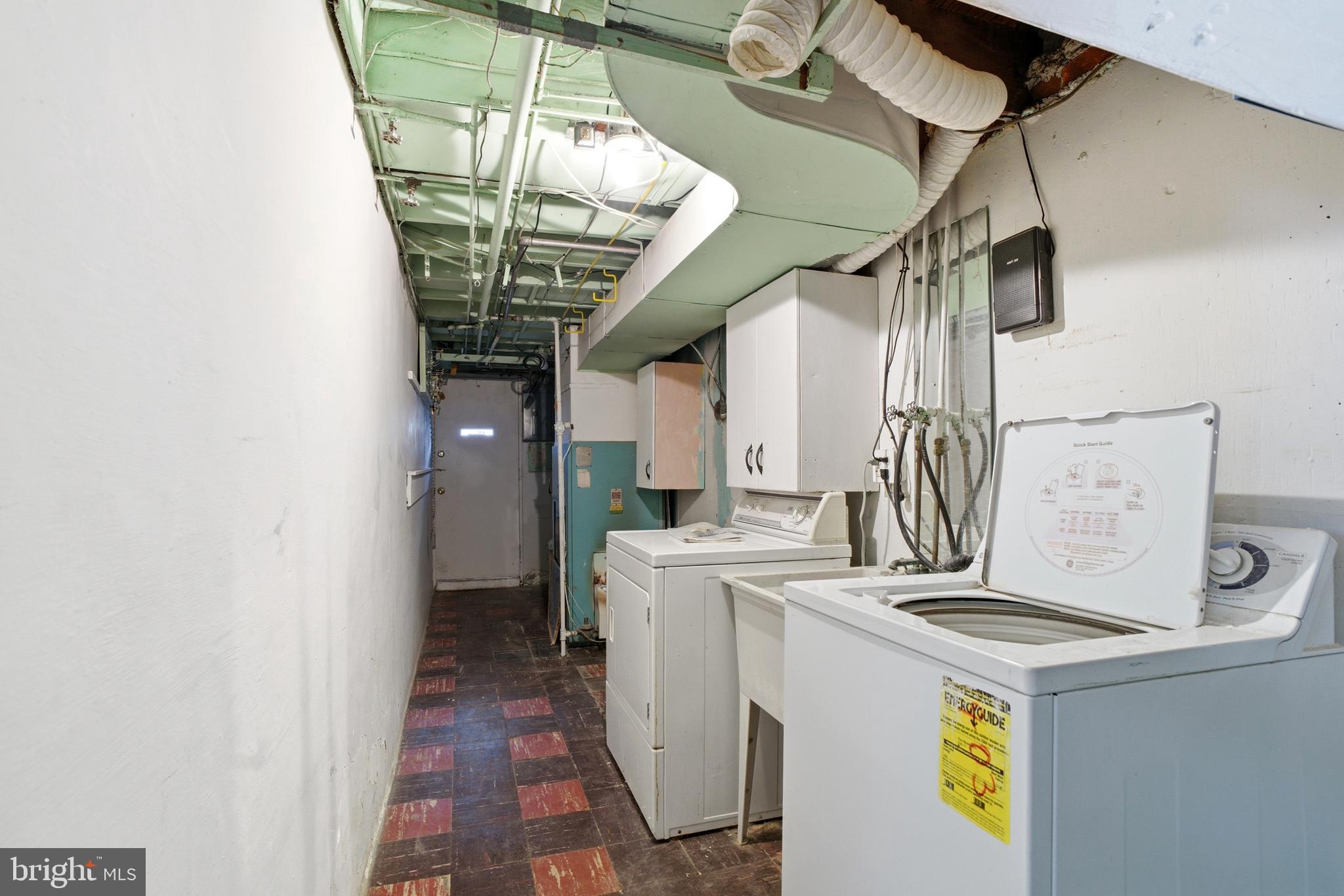 LEEDOM ESTS - Residential