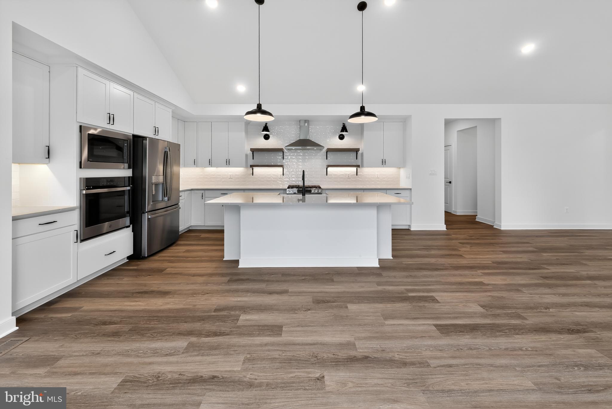 LIBERTY WEST - Residential