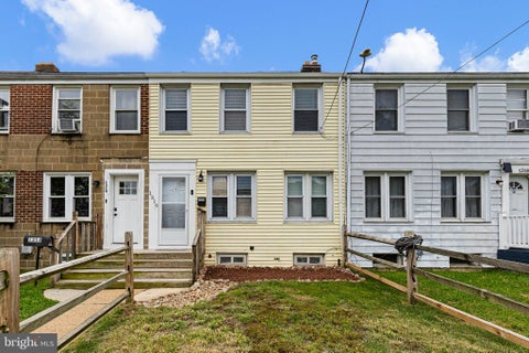 Townhouse For Sale - 1316 Cypress Avenue<br/> WILMINGTON, DE 19805