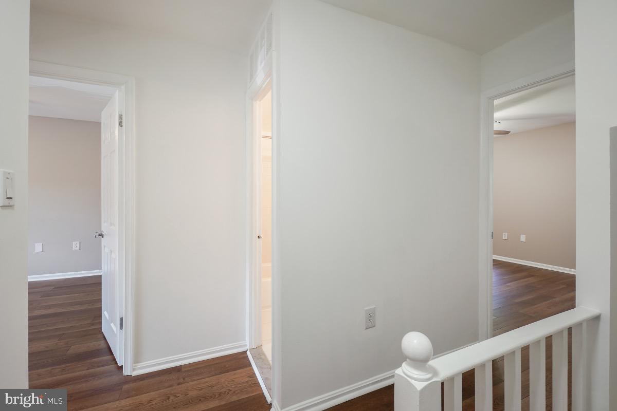 PLYMOUTH GARDENS - Residential Lease