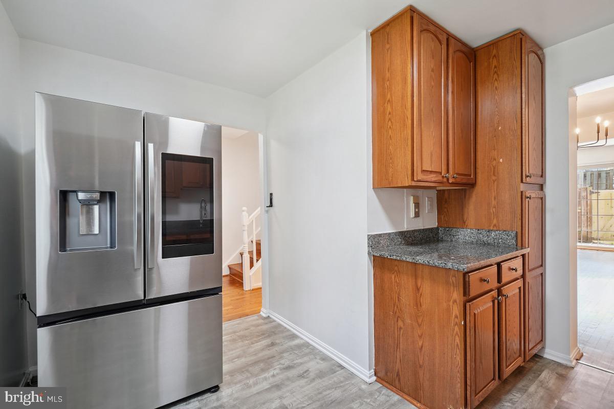 PLYMOUTH GARDENS - Residential Lease