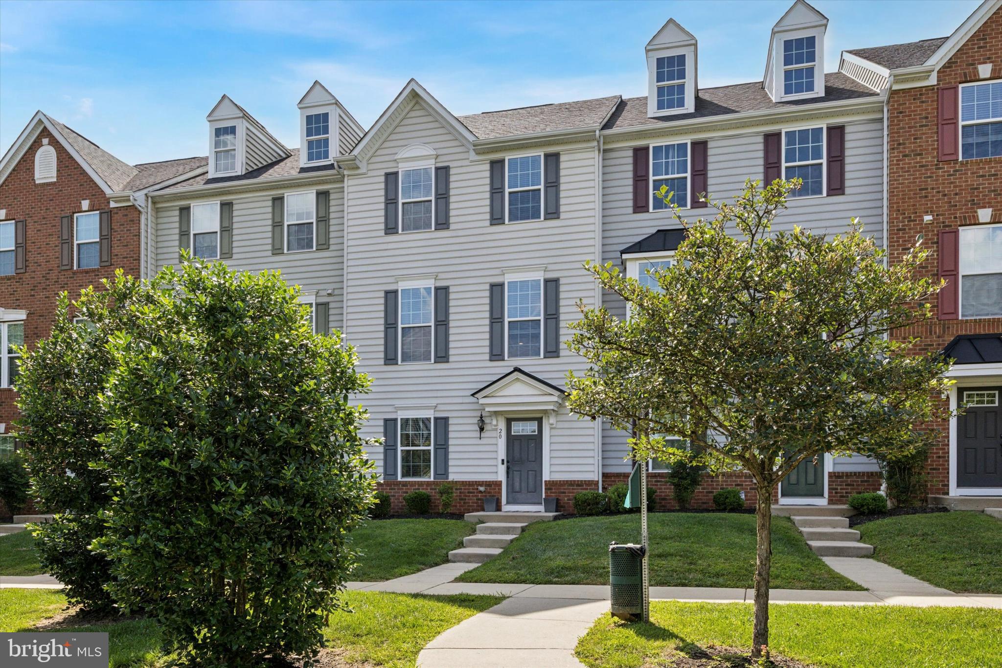 Welcome to Park Crossings , in the sought after Garnet Valley School District! From the moment you enter the front door, you will be ready to make this your home! Sophisticated decor from ceiling fans and light fixtures to granite counters, stainless steel appliances and updated bathrooms to gleaming hardwood floors and the maintenance free deck, you'll love all the extras this home has to offer! The top floor features a beautiful primary suite with double head shower and walk in closet, convenient laundry, hall bath and massive 2nd bedroom with 2 closets!! This model was built for 3 bedrooms so if that's what you need, you could always add a wall! The middle floor is completely open and perfect for entertaining! The great room, dining area, gourmet kitchen with center island and pantry, as well as the spacious deck is where everyone will love to spend time together! The main floor has a wonderful space that can be very versatile, whether its for a relaxing sitting area, home office, play area or a place to exercise! There is also a powder room and access to the 2 car garage! The open space is beautiful to view and puppy friendly!
You don't want to miss out on this newer and affordable, gorgeous townhome that is basically maintenance free! The association covers exterior building maintenance, lawn maintenance, water, sewer and trash plus snow removal...all the way to your front door! Your only additional bills will be peco and cable services! Not to mention the convenience of rte 1 and other major roadways to make any commute that much easier! Media, West Chester, KOP, Philadelphia and even Wilmington DE...you are at the center of them all! Enjoy shopping at Briton Lake, Concordville Town Center, Wegmans, Whole Foods, as well as fine dining and local family owned restaurants!
Showings will start Thursday at the open house! Schedule your appointment and start packing!!