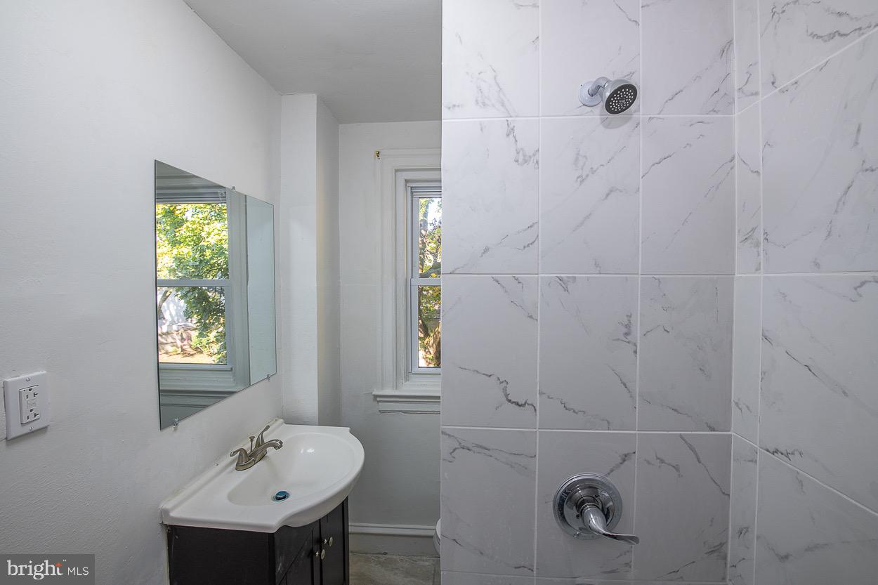 BRYN MAWR - Residential Lease