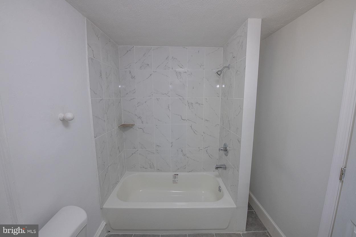 BRYN MAWR - Residential Lease