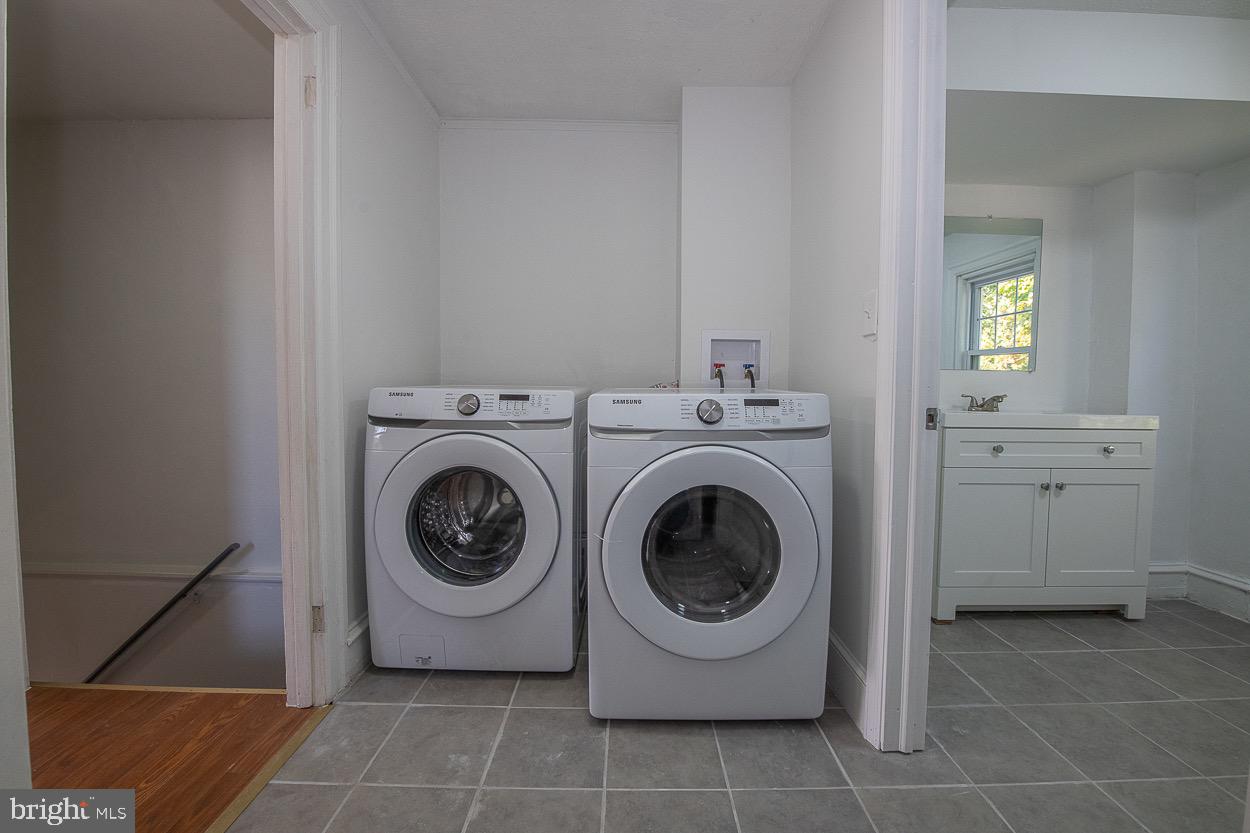 BRYN MAWR - Residential Lease