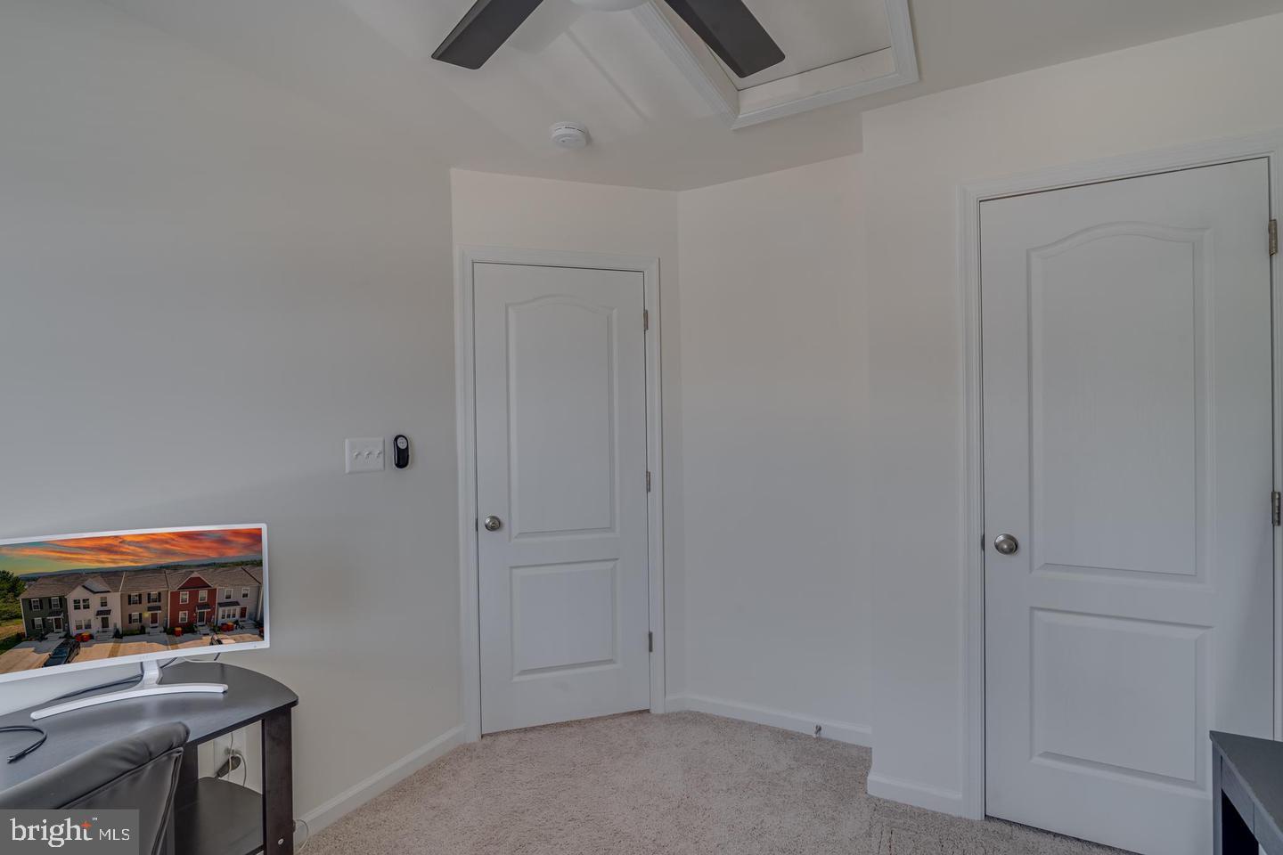 TOWNES AT TATE MANOR - Residential Lease