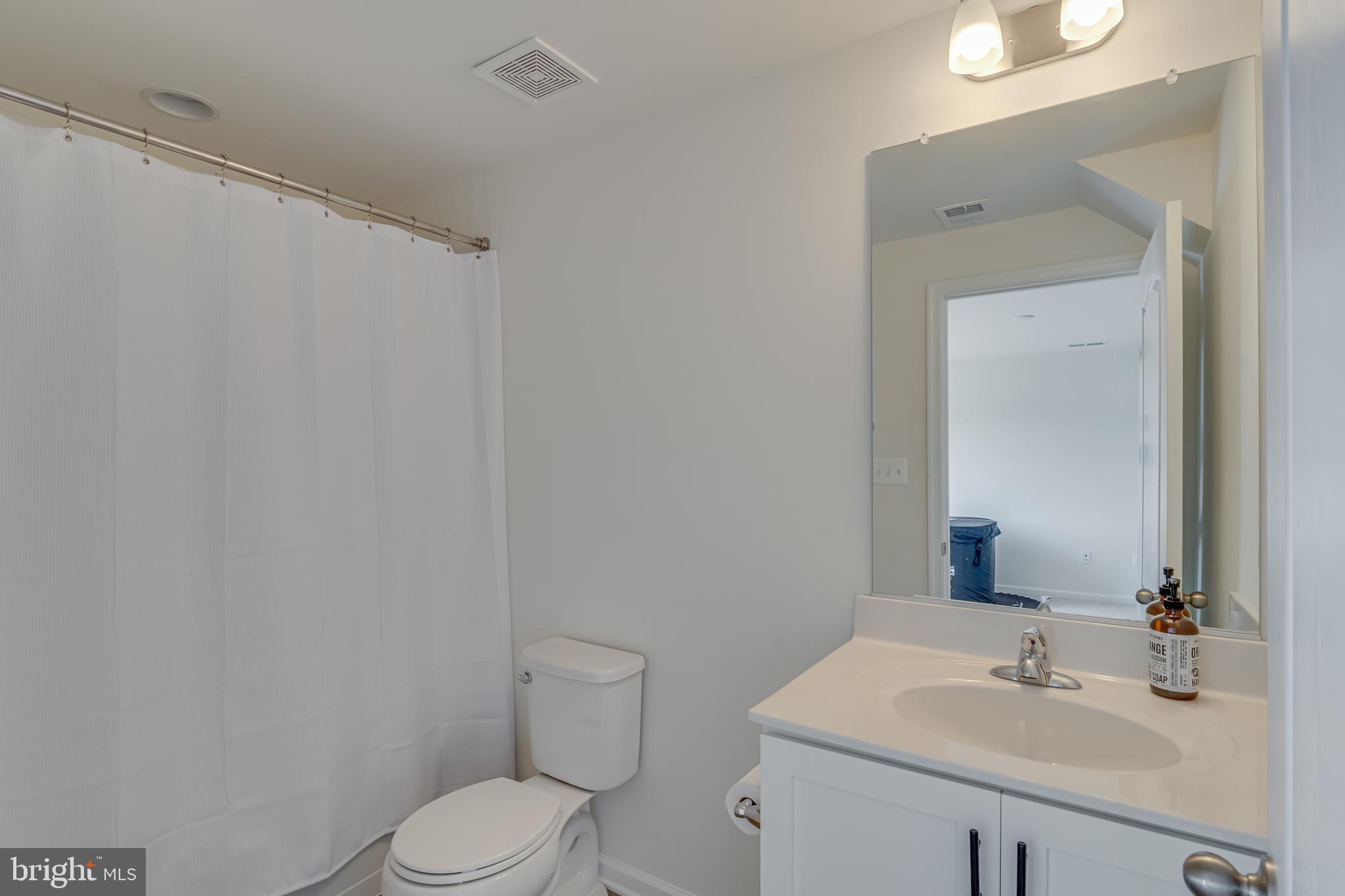 TOWNES AT TATE MANOR - Residential Lease