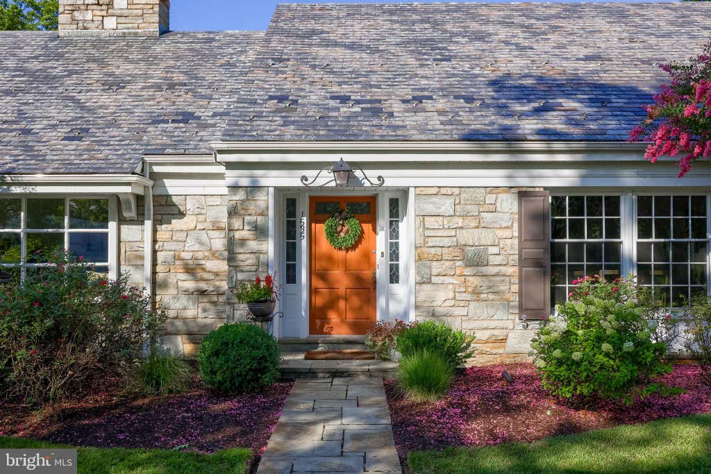 Photo of 1535 Country Club Drive, LANCASTER, PA 17601 (MLS # PALA2094284)