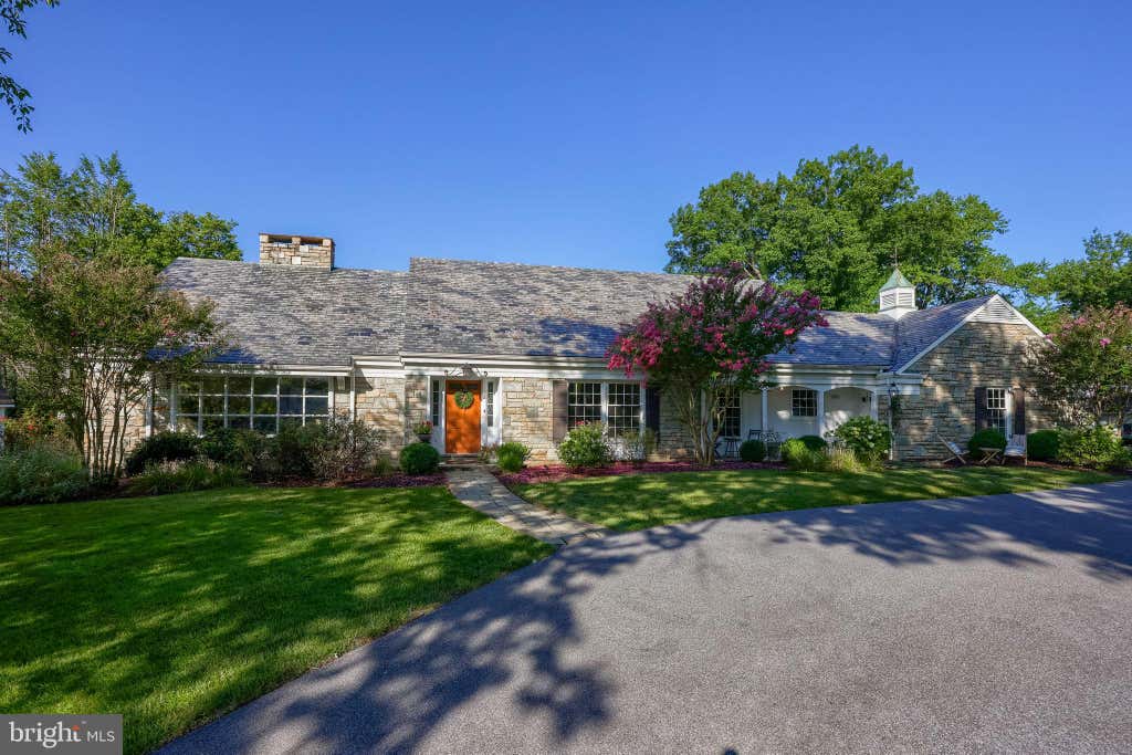 Photo of 1535 Country Club Drive, LANCASTER, PA 17601 (MLS # PALA2094284)