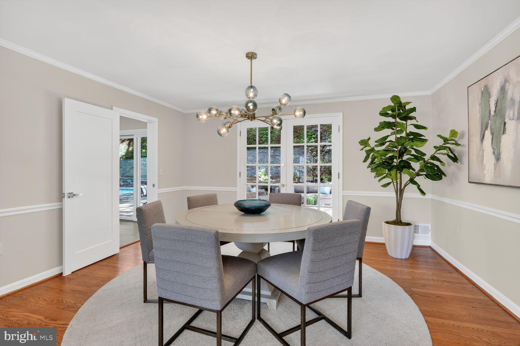 2828 ELLICOTT STREET NW