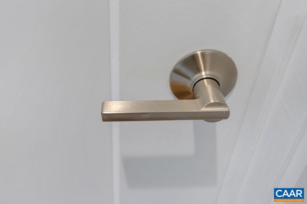 SPRING CREEK - Residential