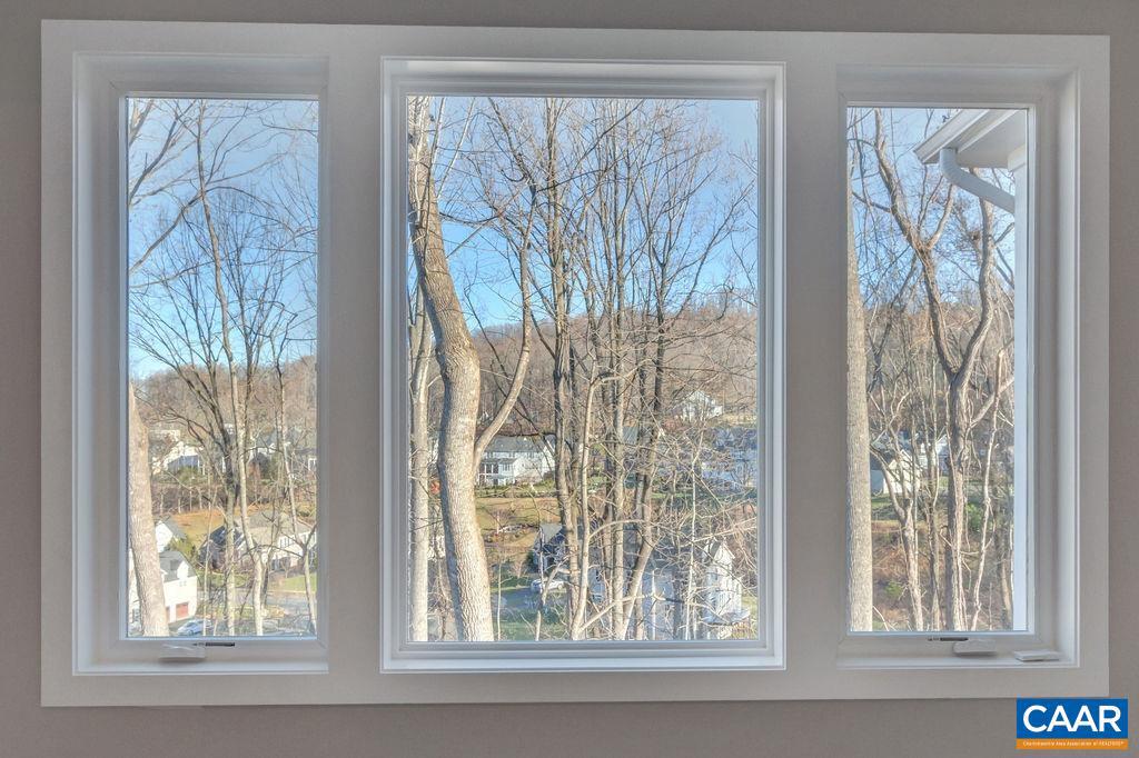 SPRING CREEK - Residential