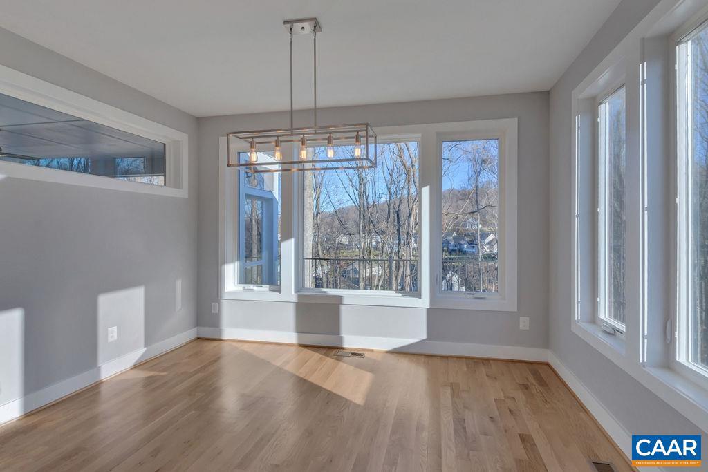 SPRING CREEK - Residential