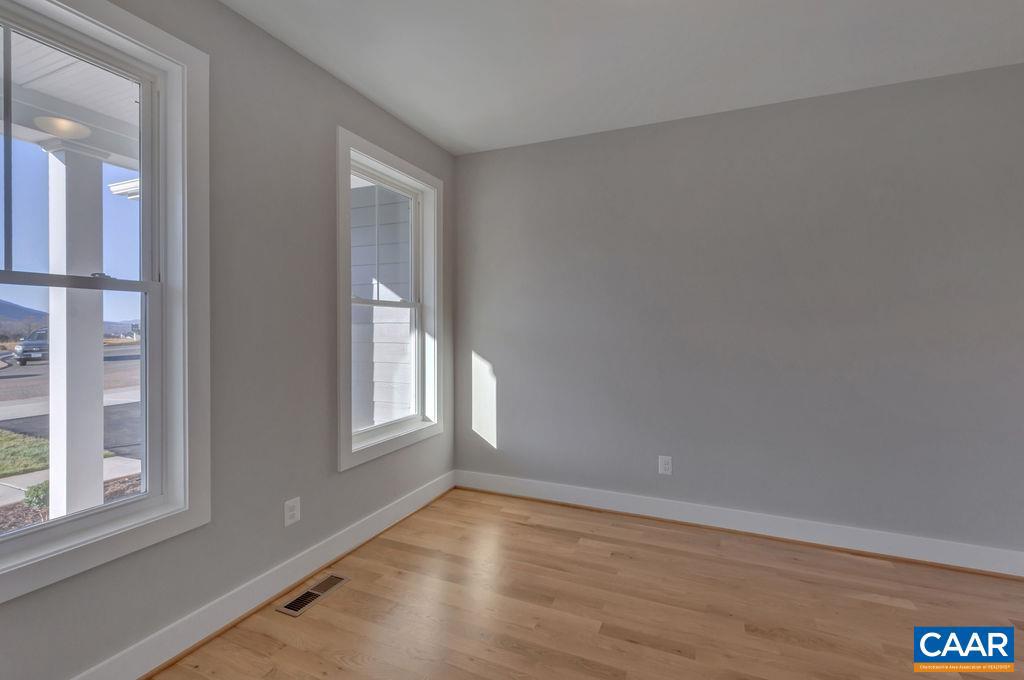 SPRING CREEK - Residential