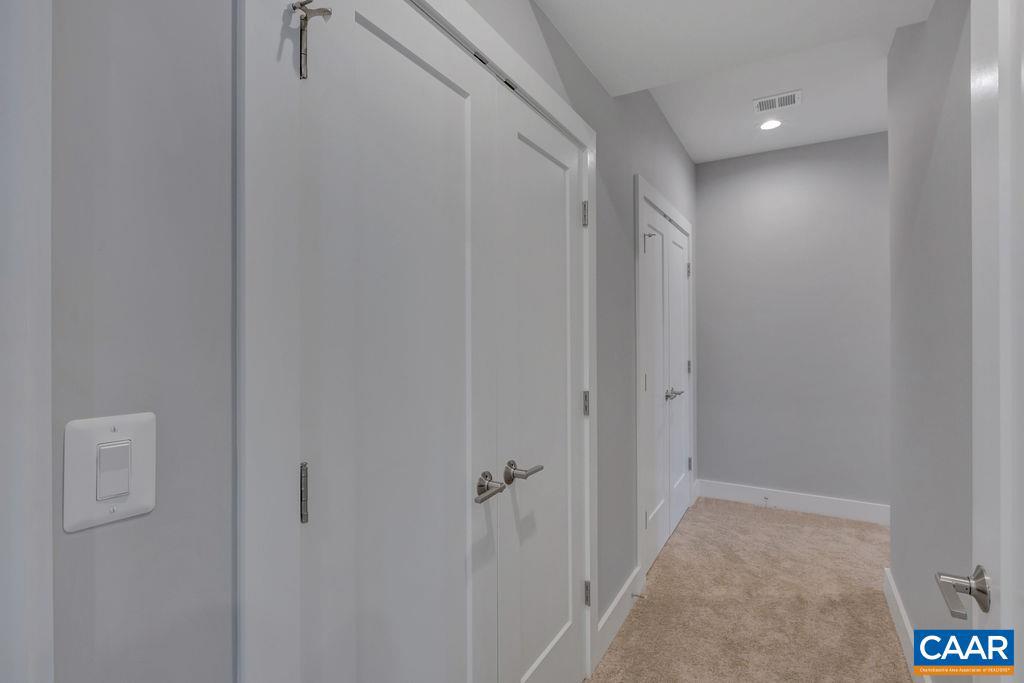 SPRING CREEK - Residential