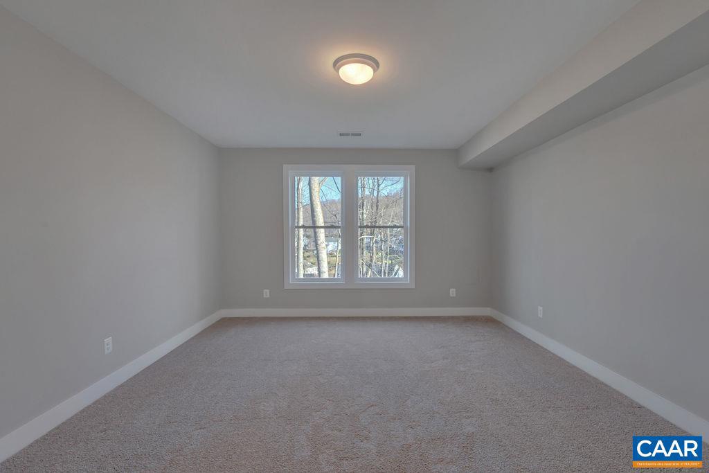 SPRING CREEK - Residential