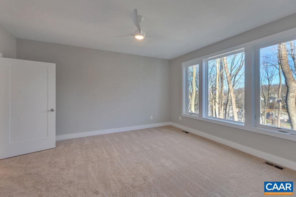 SPRING CREEK - Residential