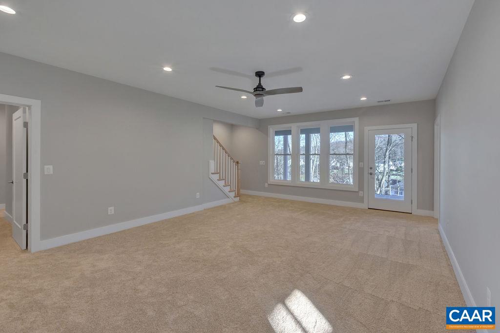 SPRING CREEK - Residential