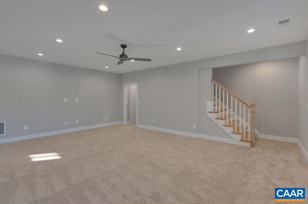 SPRING CREEK - Residential