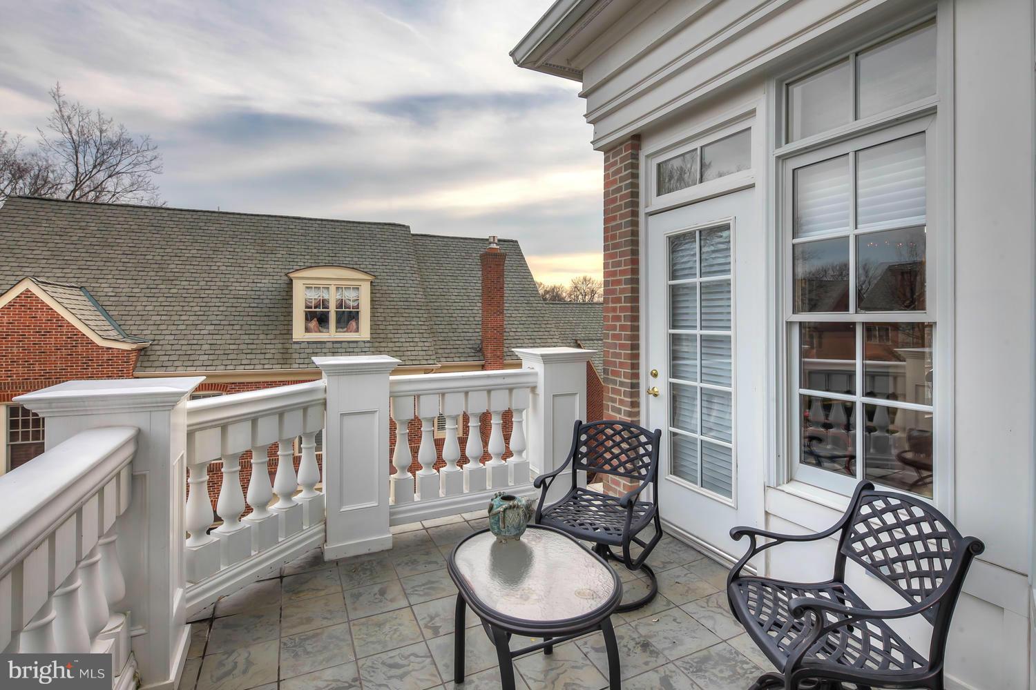 EVANS FARM - Residential