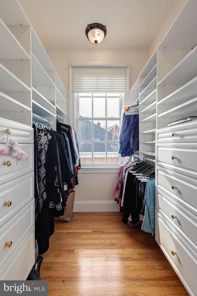 EVANS FARM - Residential