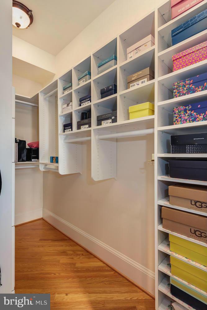 EVANS FARM - Residential