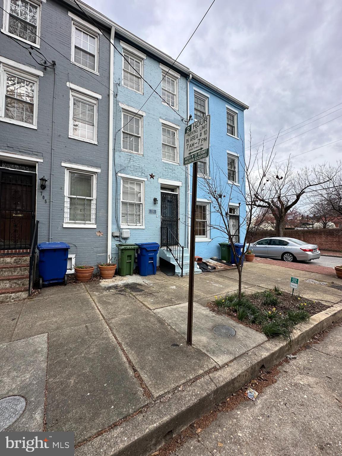 SETON HILL - Residential Lease