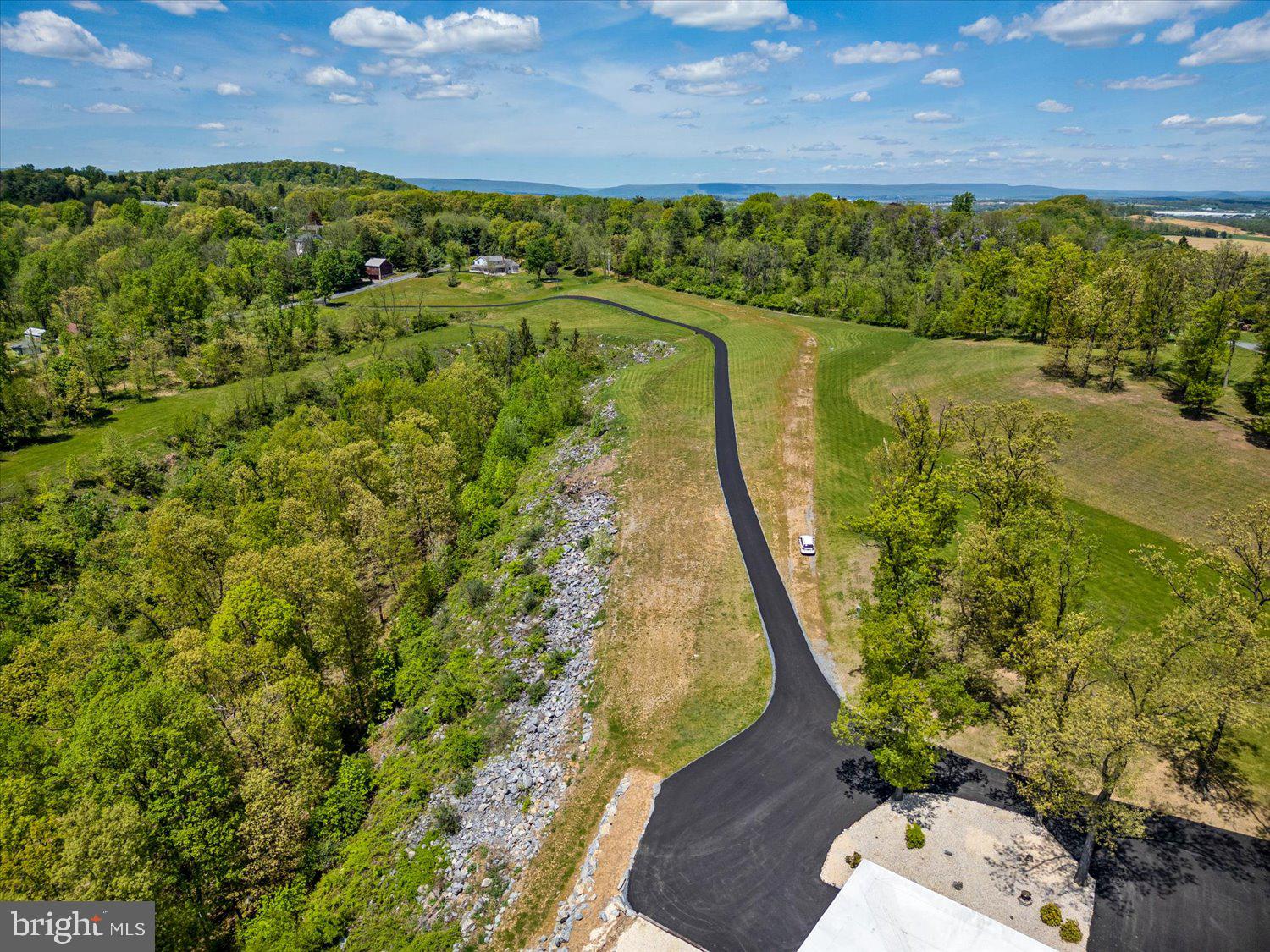 GRANDVIEW ESTATES - Residential