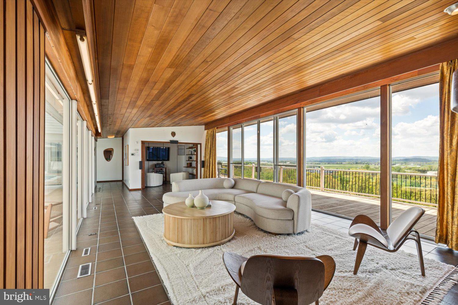 GRANDVIEW ESTATES - Residential