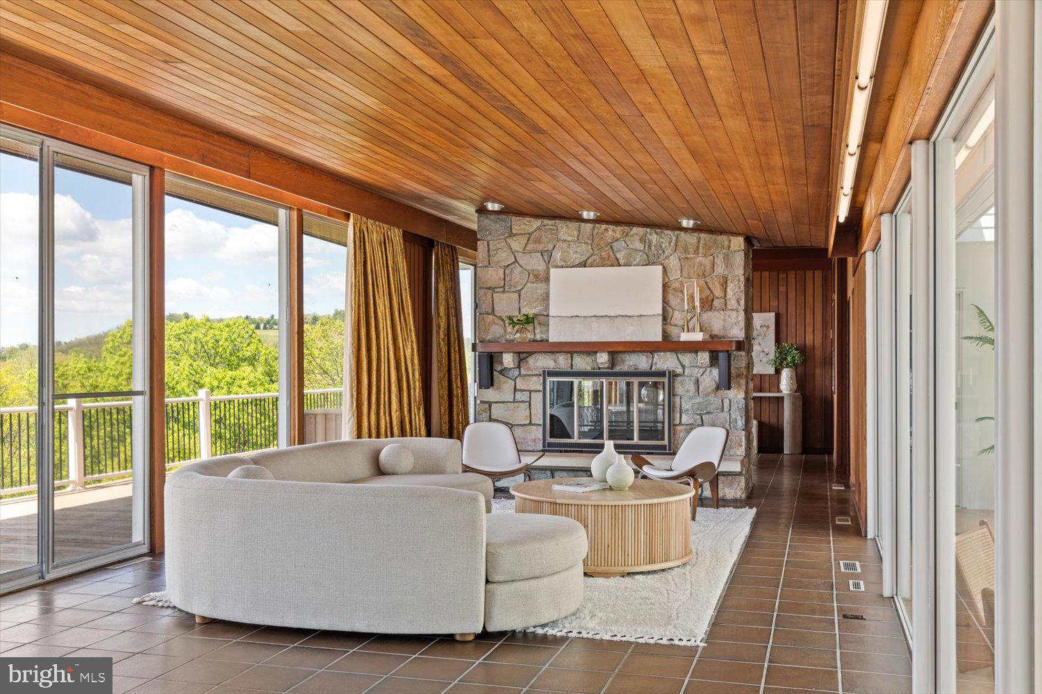 GRANDVIEW ESTATES - Residential