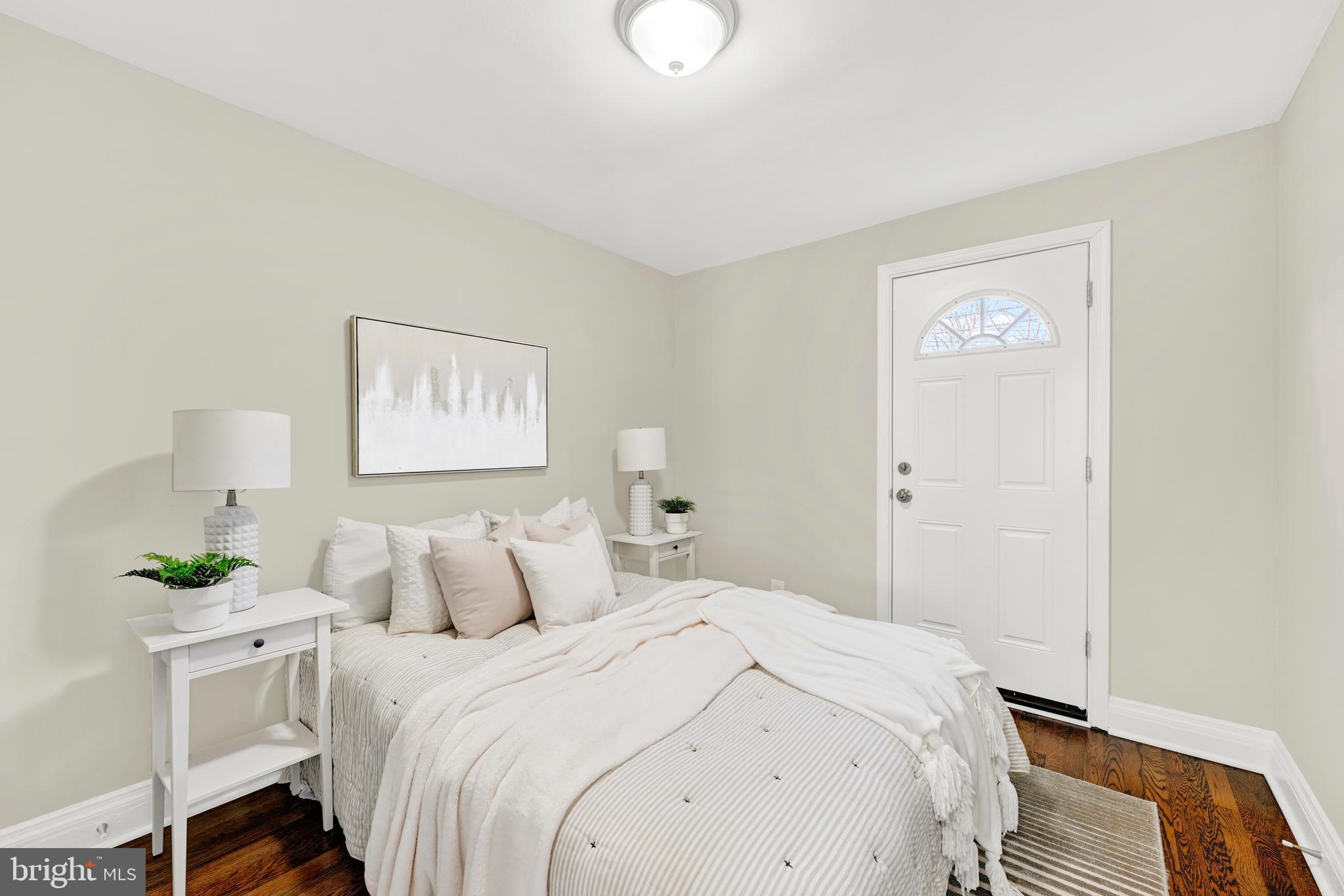 CAMERON VILLAGE - Residential