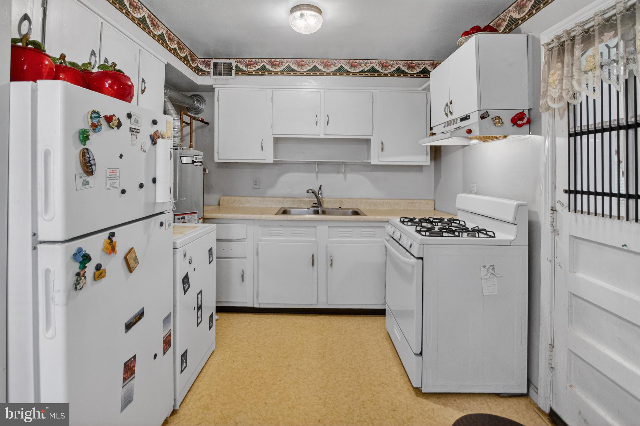 RIGGS MANOR - Residential