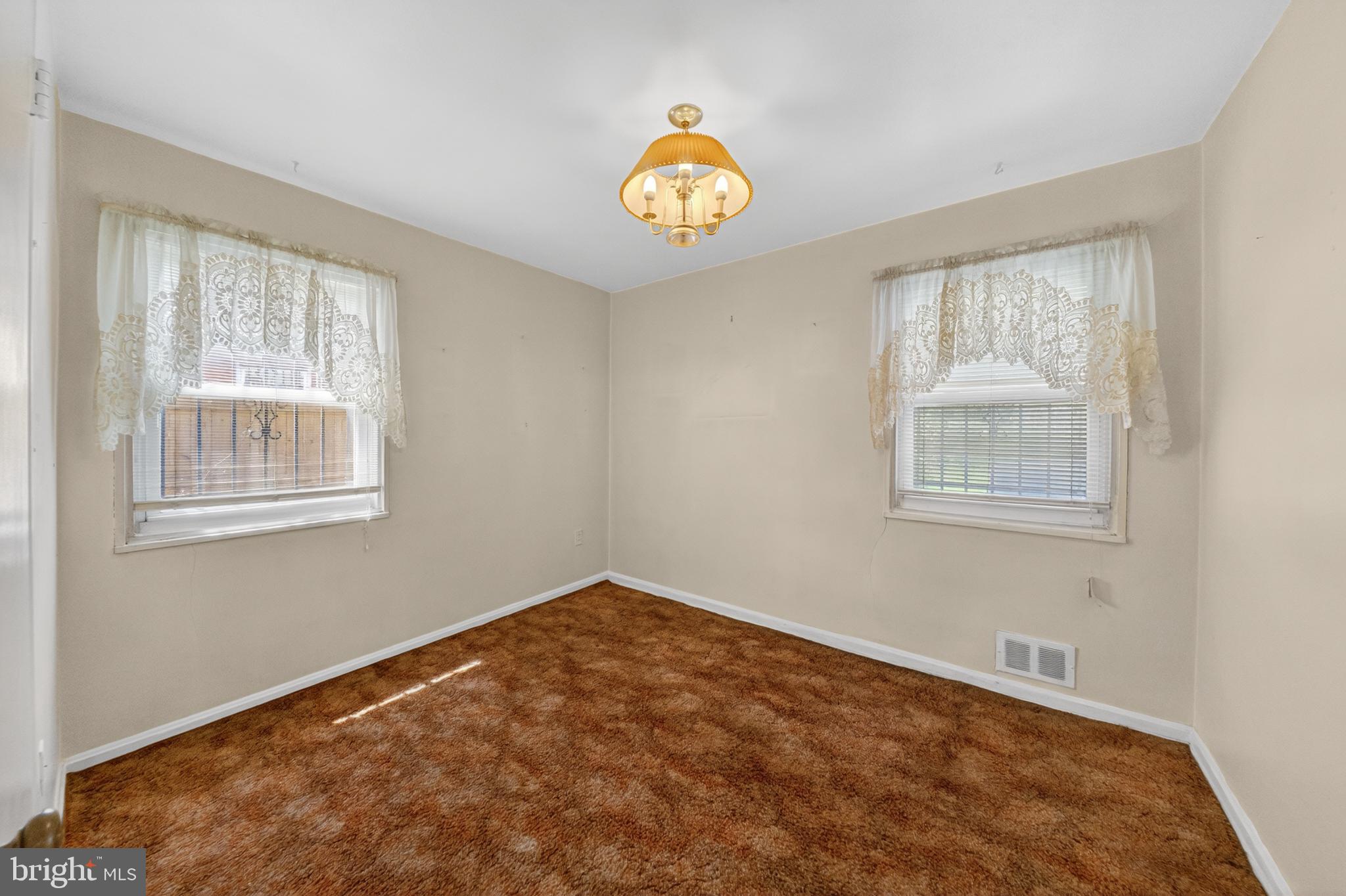 RIGGS MANOR - Residential