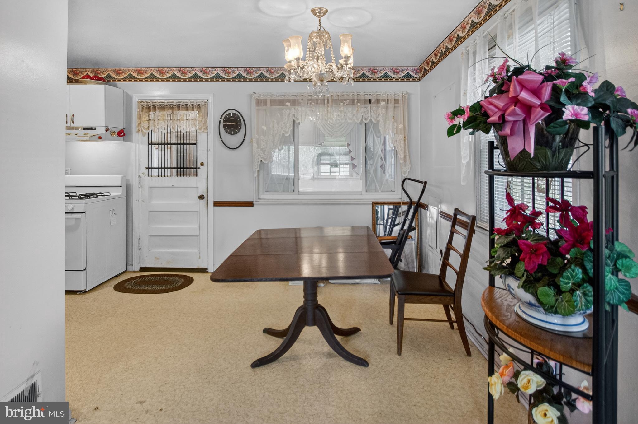 RIGGS MANOR - Residential