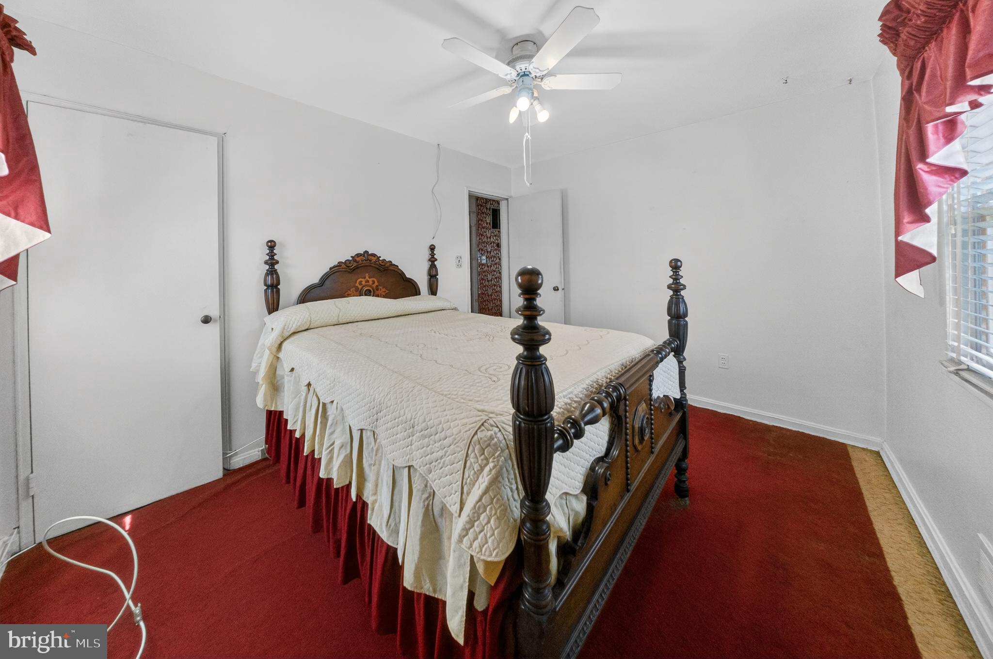 RIGGS MANOR - Residential