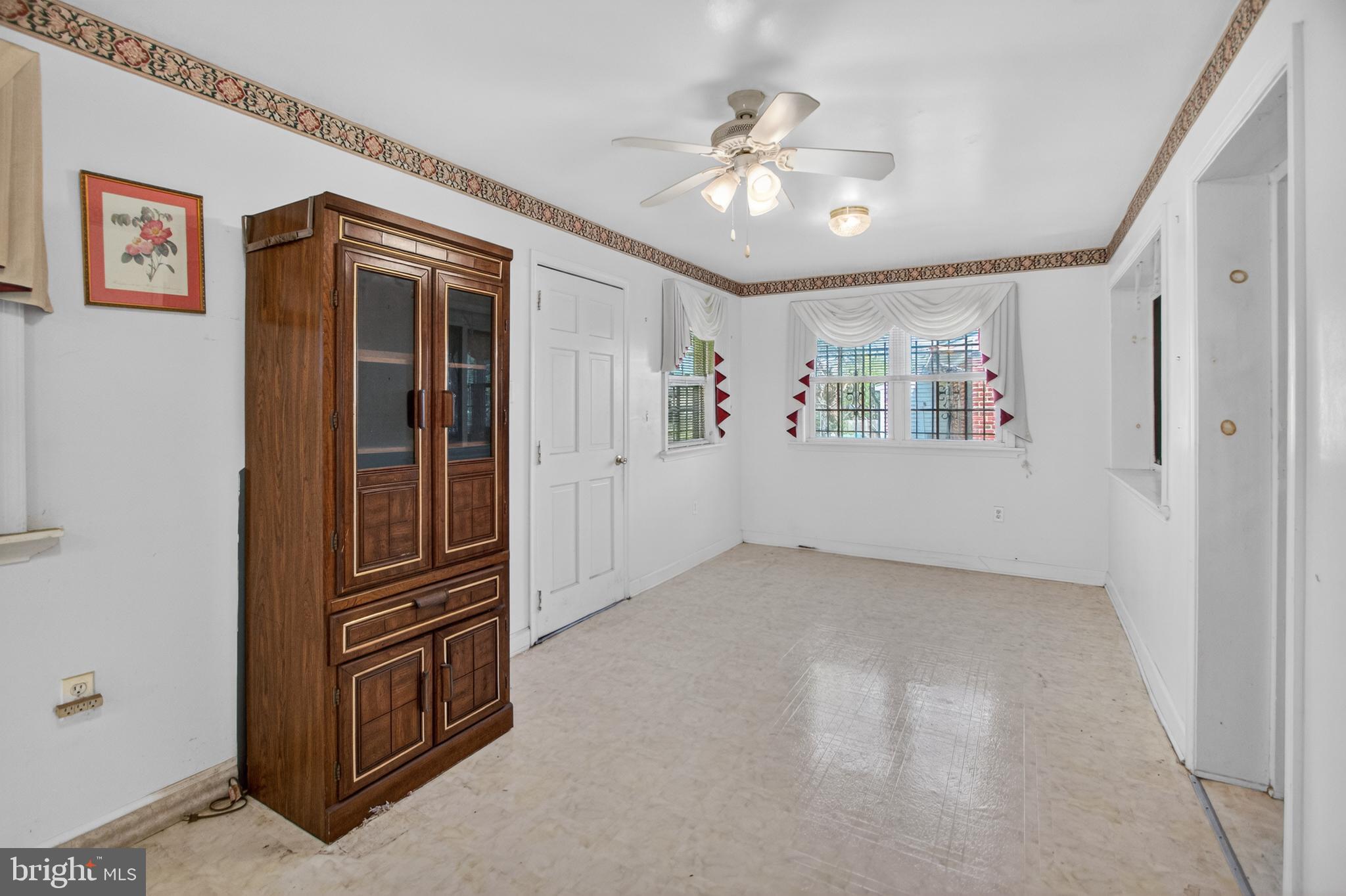 RIGGS MANOR - Residential