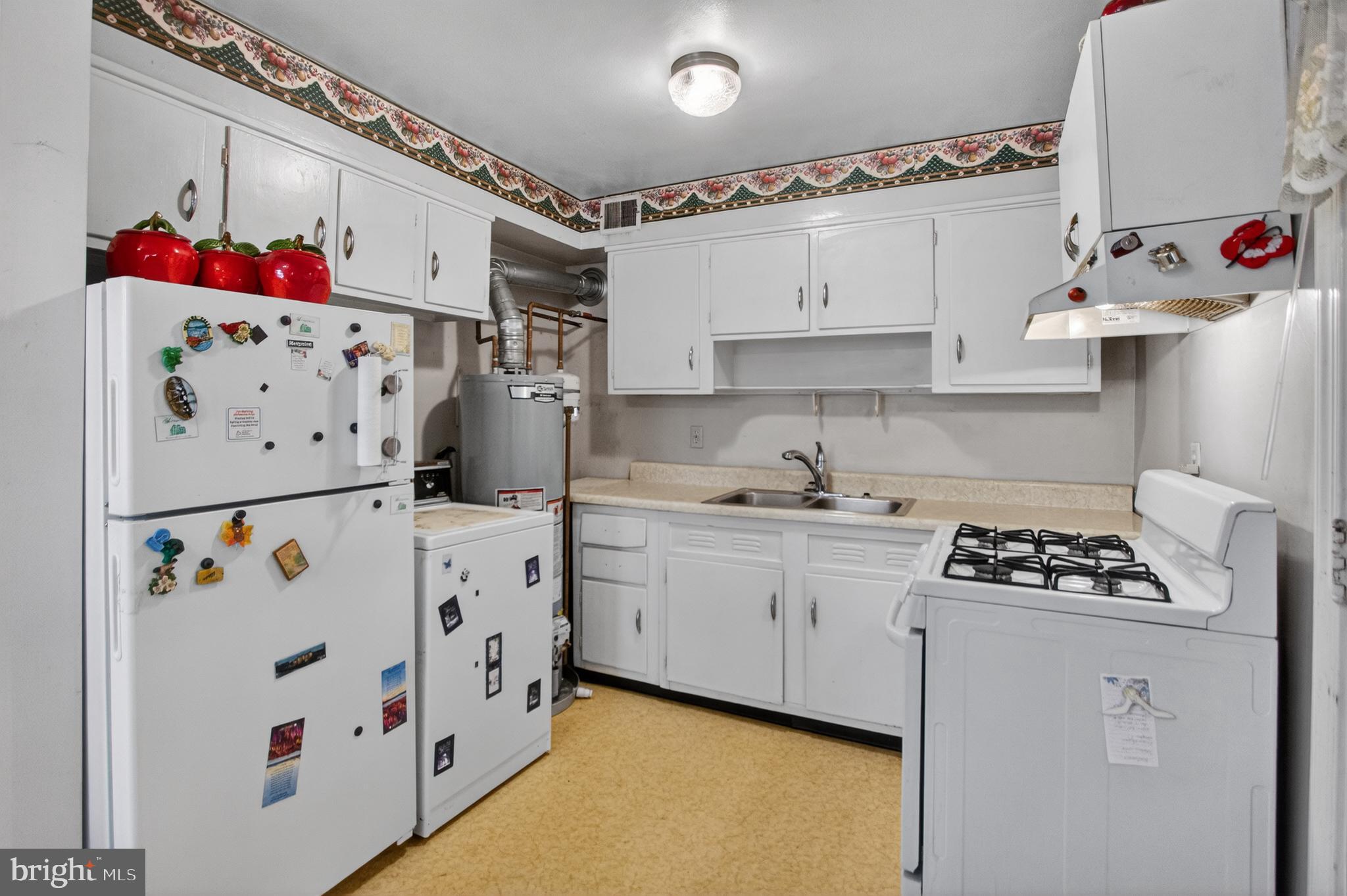 RIGGS MANOR - Residential