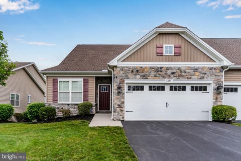 Townhouse For Sale - 6245 Rivendale Court<br/> Cumberland County, MECHANICSBURG, PA 17050