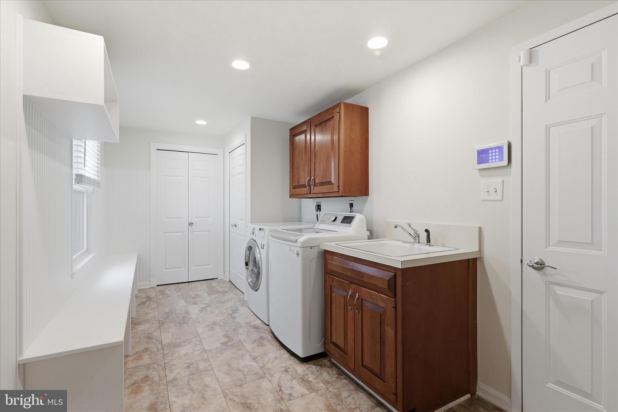 SPRING RIDGE - Residential