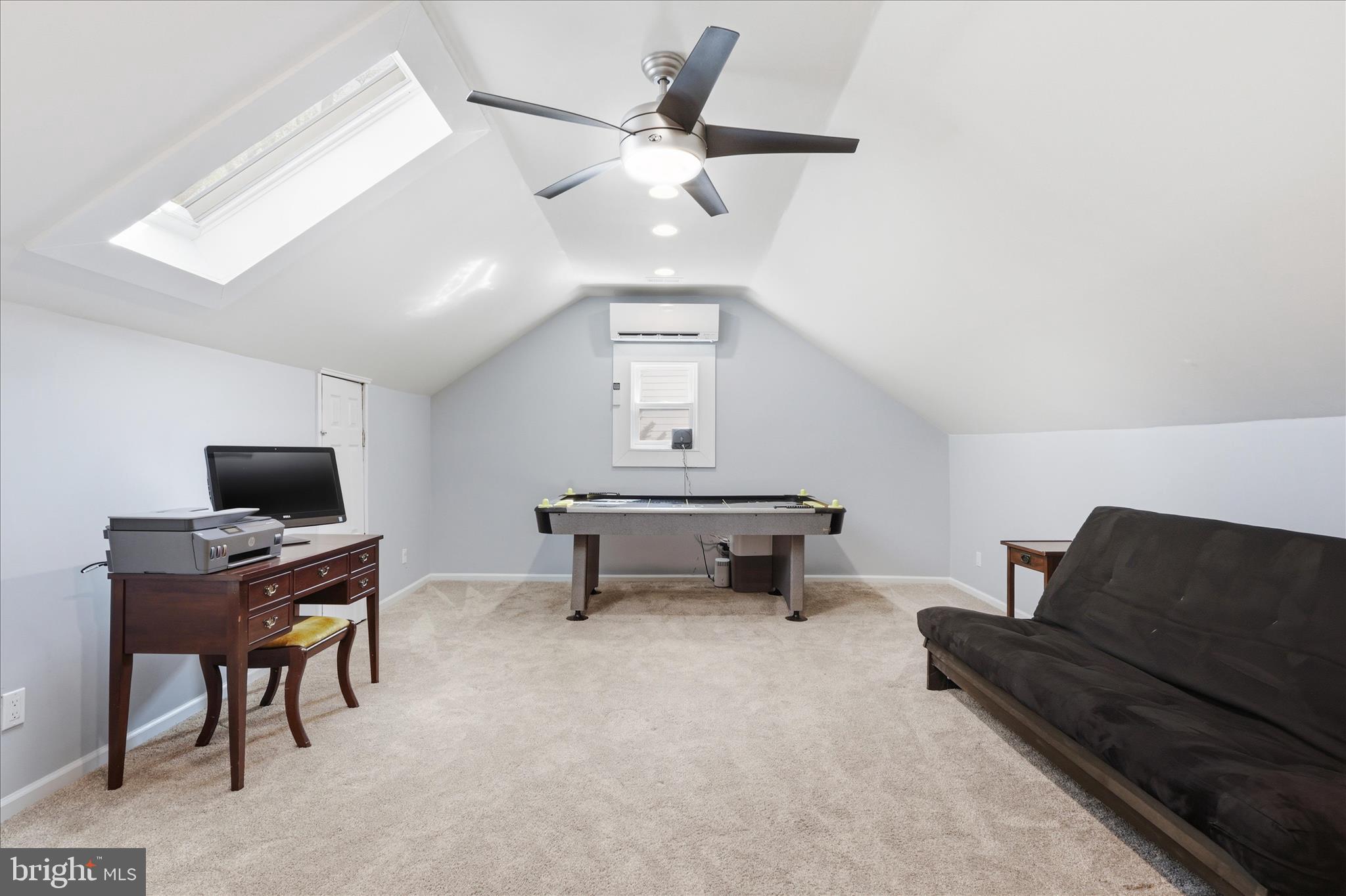 SPRING RIDGE - Residential