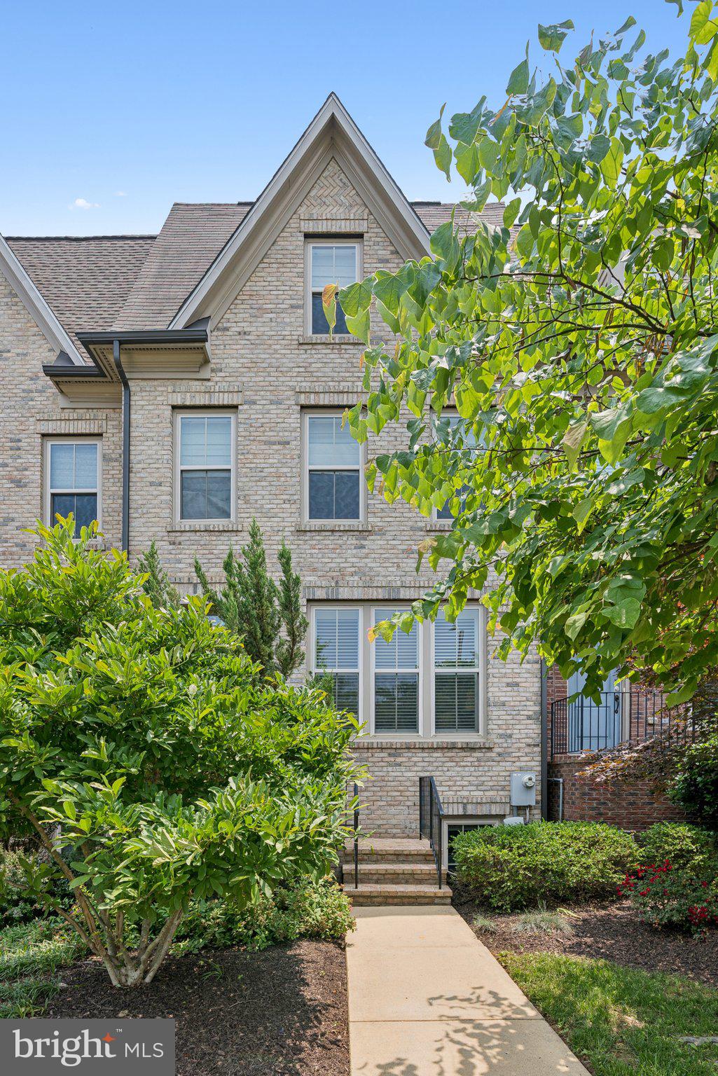 16125 REDLAND ROAD