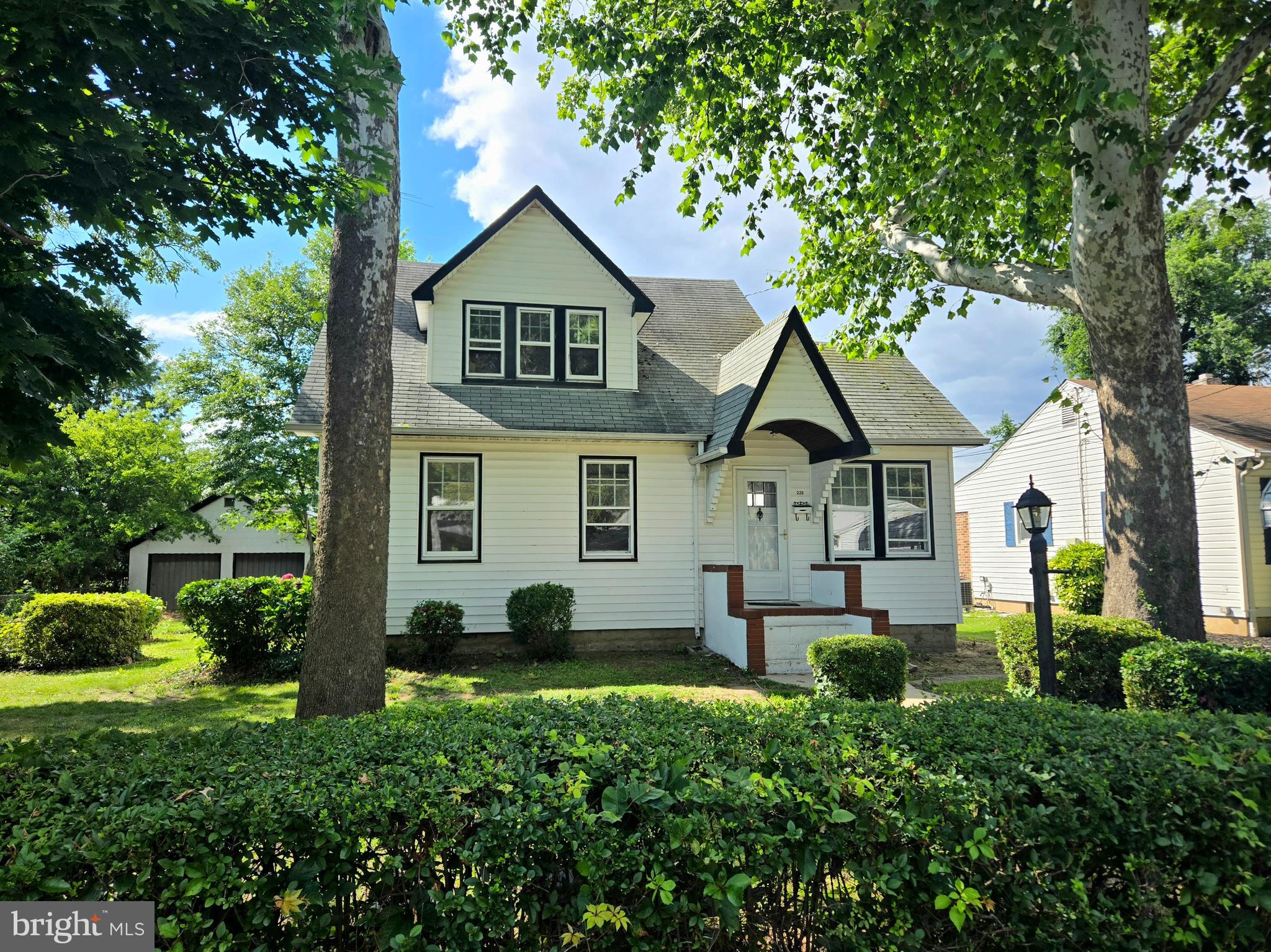220 MEADOW ROAD
