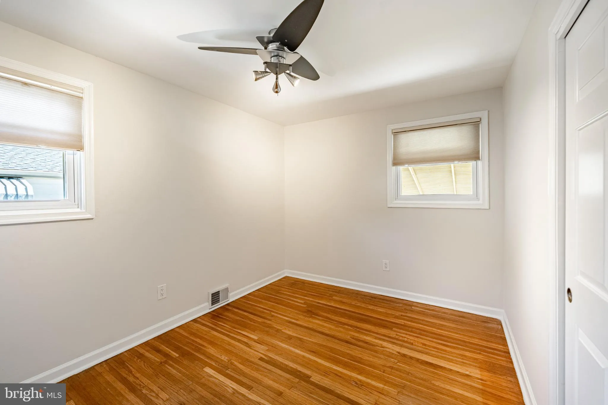 Havertown, Pennsylvania 19083, United States, 3 Bedrooms Bedrooms, ,2 BathroomsBathrooms,Residential,Active,200770